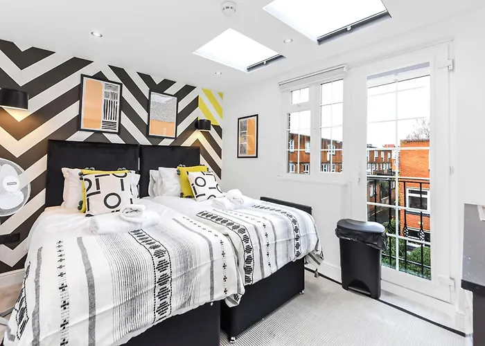Funky London Studio, Comfort Meets Style